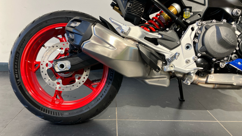 BMW F900 R (25MY)